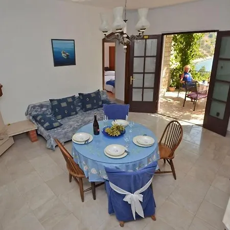 Seaside Family Friendly House With A Swimming Pool Cove Mikulina Luka, Korcula - 20116 度假居 尼亚卢卡